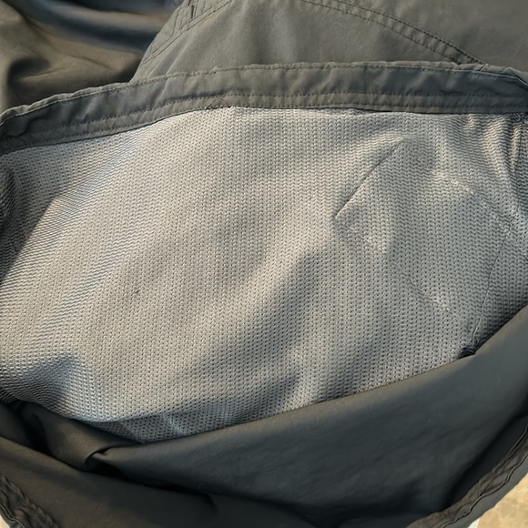 Woman’s Nike Essential Repel Woven Jacket - Picture 6 of 8